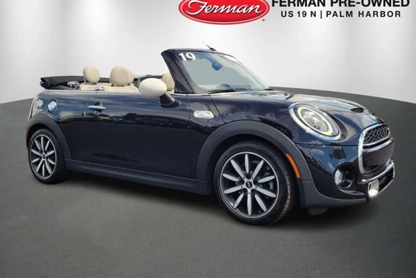 2019 Mini Cooper Convertible S photo 1