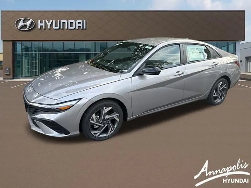 2025 Hyundai Elantra SEL Sport photo 1