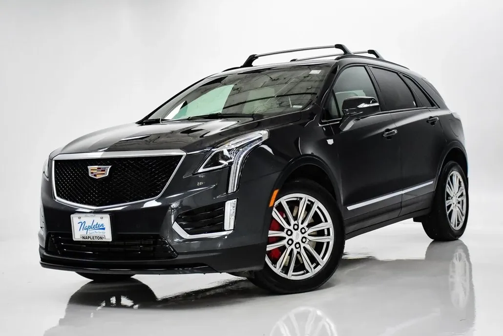 2022 Cadillac XT5 Sport photo 1