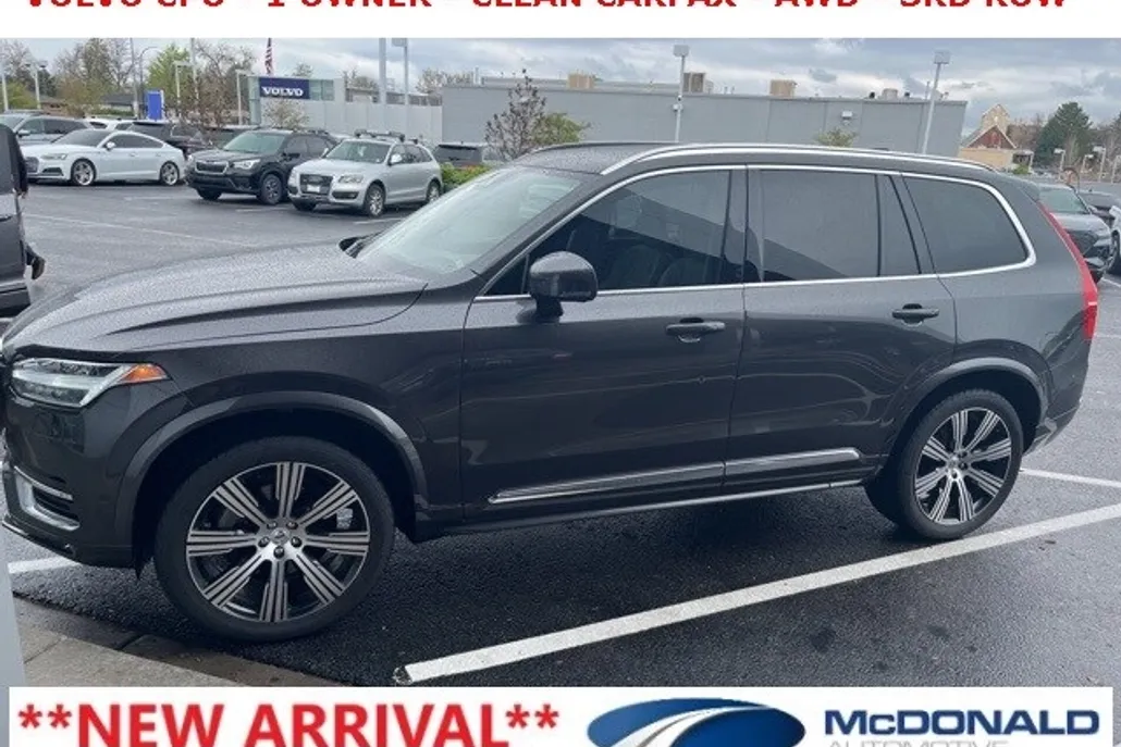 2023 Volvo XC90 AWD Ultimate photo 1