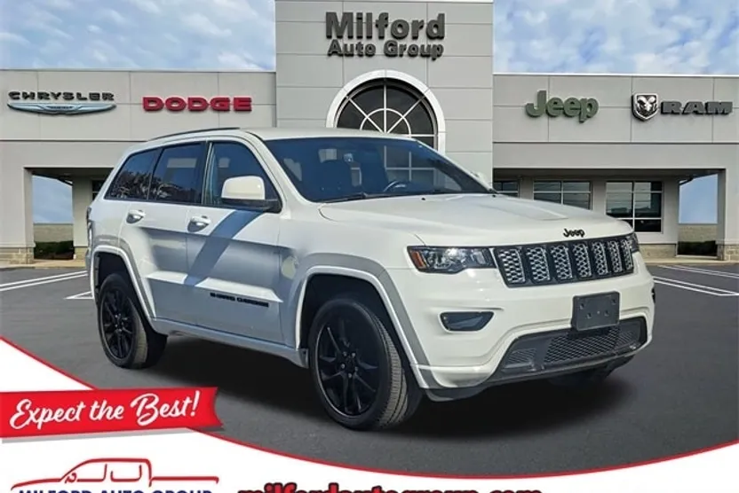 2022 Jeep Cherokee Laredo X photo 1