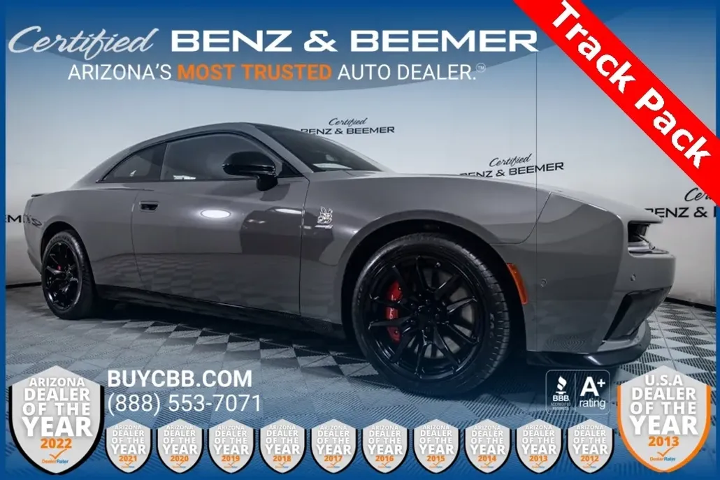 2025 Dodge Charger Daytona Scat Pack photo 1