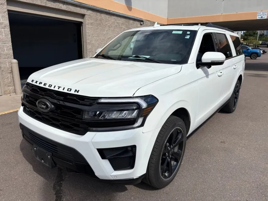 2023 Ford Expedition MAX Limited photo 1