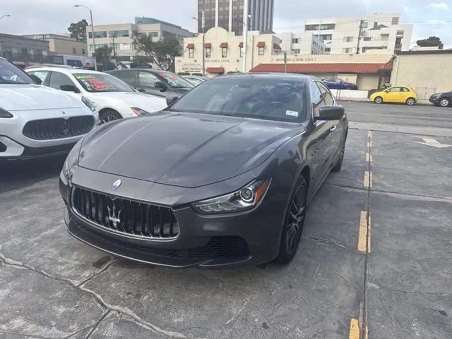 2014 Maserati Ghibli Base photo 1