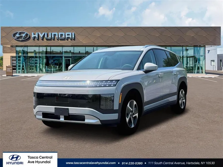 2026 Hyundai Ioniq SE photo 1