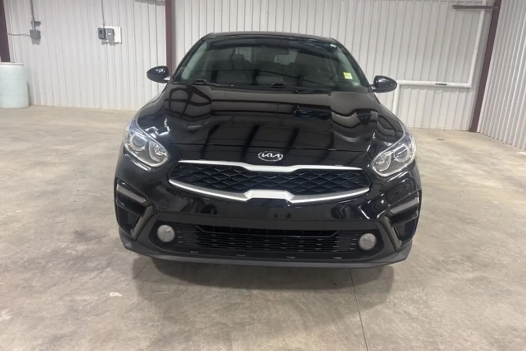 2021 Kia Forte LXS photo 1