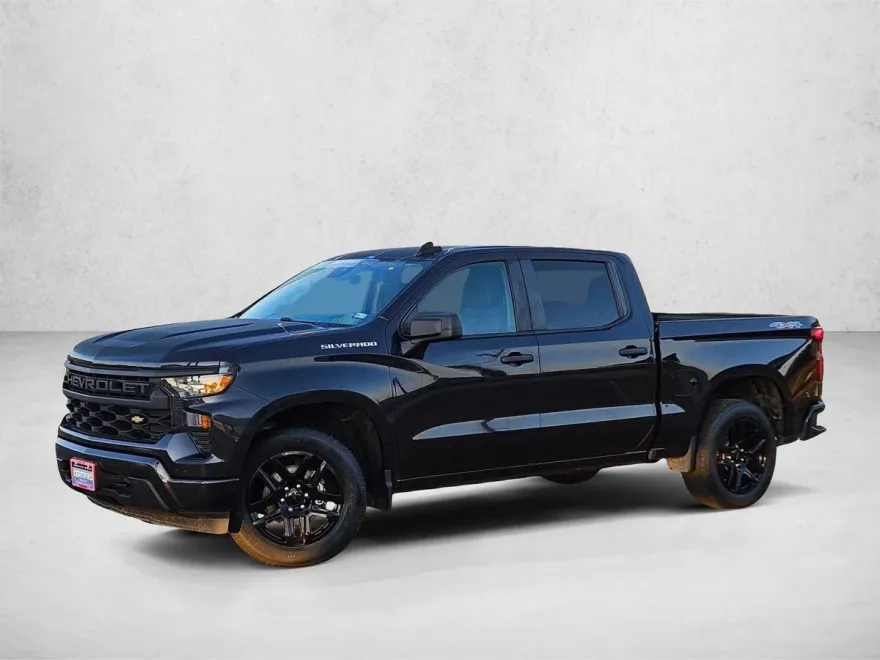 2022 Chevrolet Silverado 1500 Custom photo 1