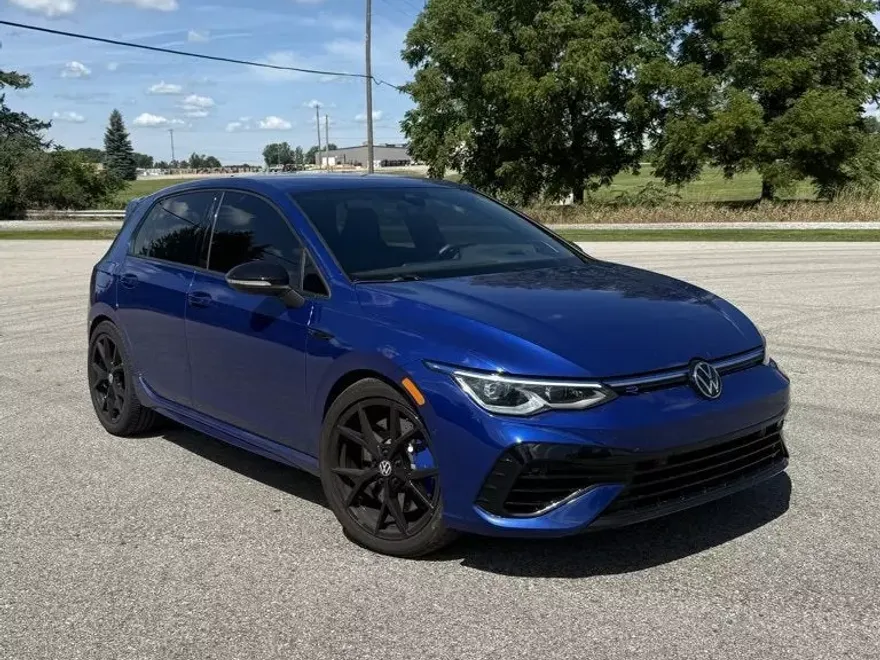 2023 Volkswagen Golf Anniversary Edition photo 1