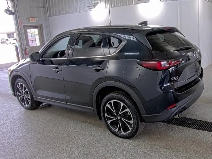 2023 Mazda CX-5 2.5 S Premium photo 1