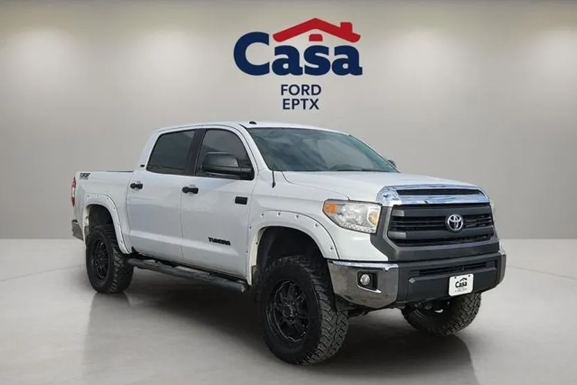 2017 Toyota Tundra SR5 photo 1