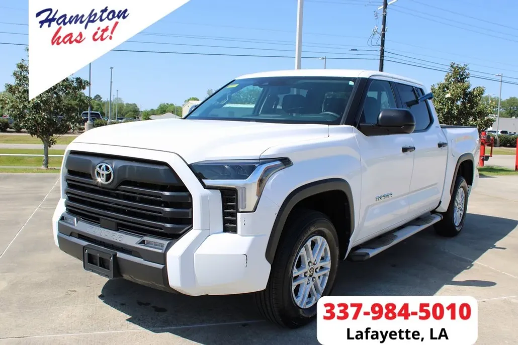 2023 Toyota Tundra SR5 photo 1