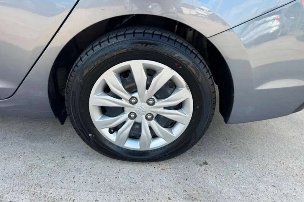 2018 Hyundai Accent SE photo 1