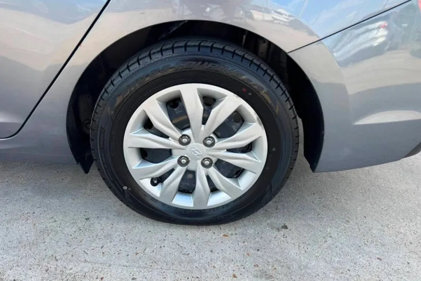 2018 Hyundai Accent SE photo 1