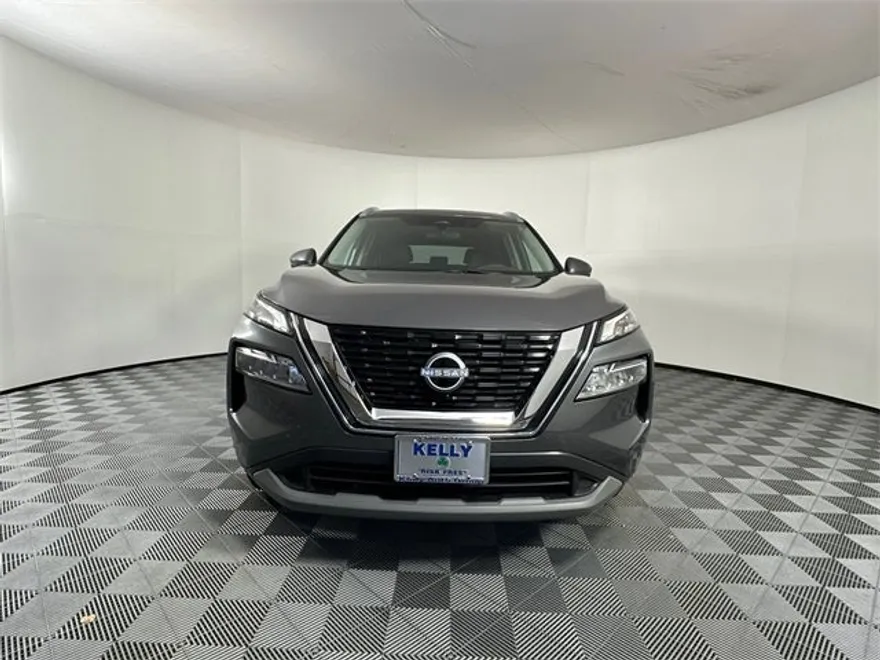 2023 Nissan Rogue SV photo 1