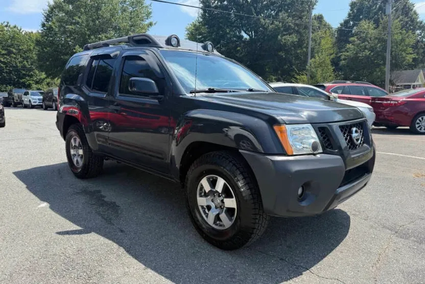 2011 Nissan Xterra PRO-4X photo 1