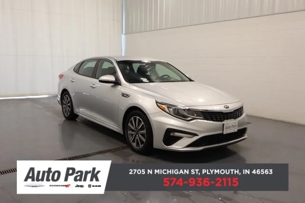 2019 Kia Optima LX photo 1