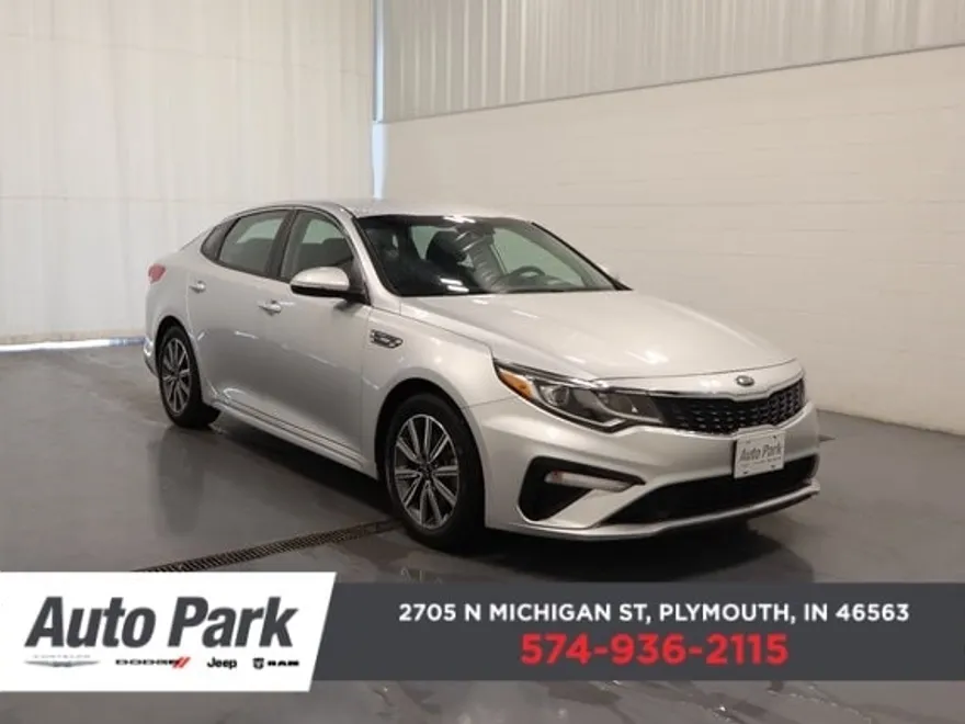 2019 Kia Optima LX photo 1