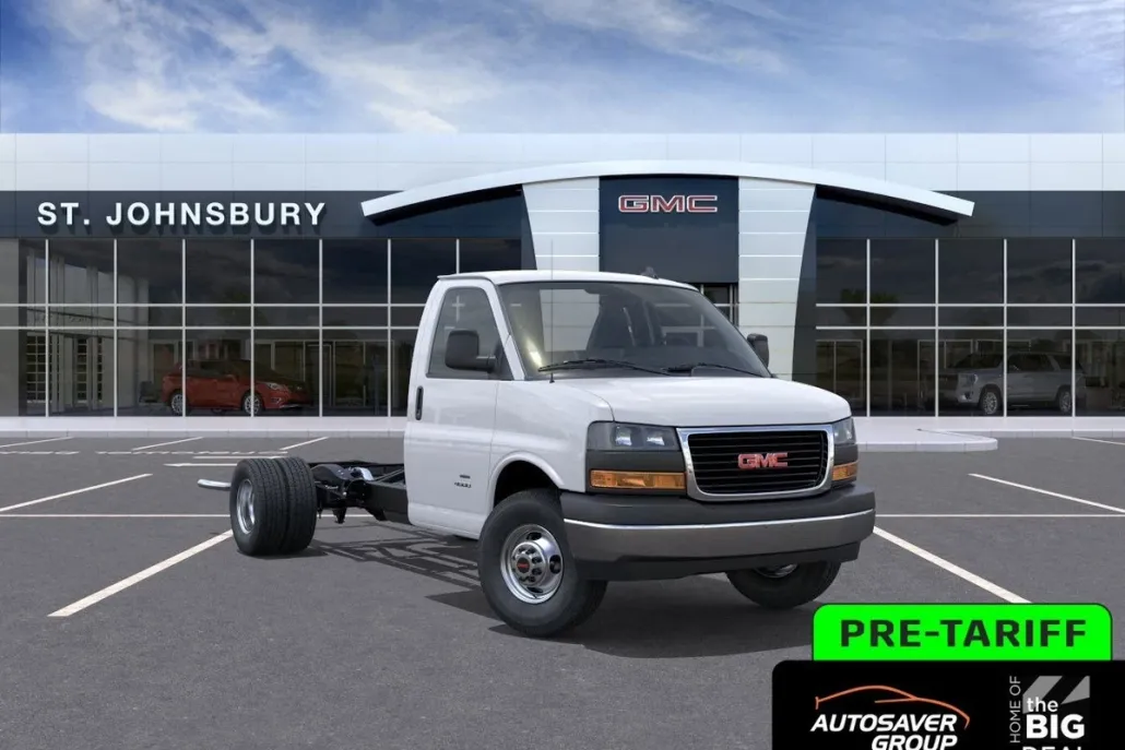 2025 Gmc Savana Cutaway 3500 photo 1