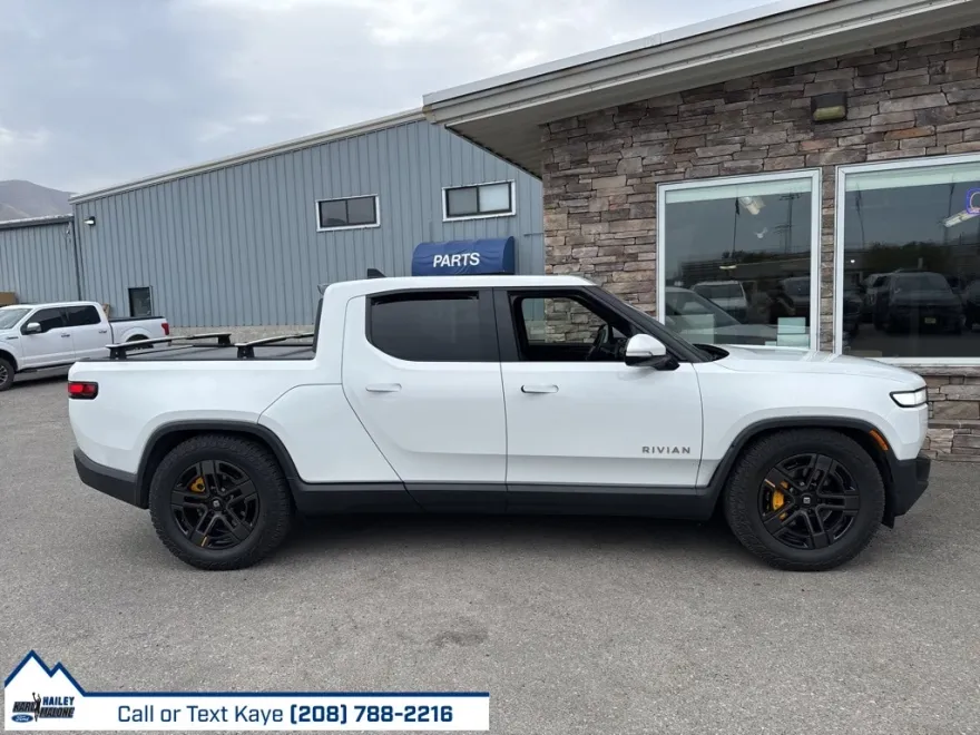 2022 Rivian R1T Adventure photo 1
