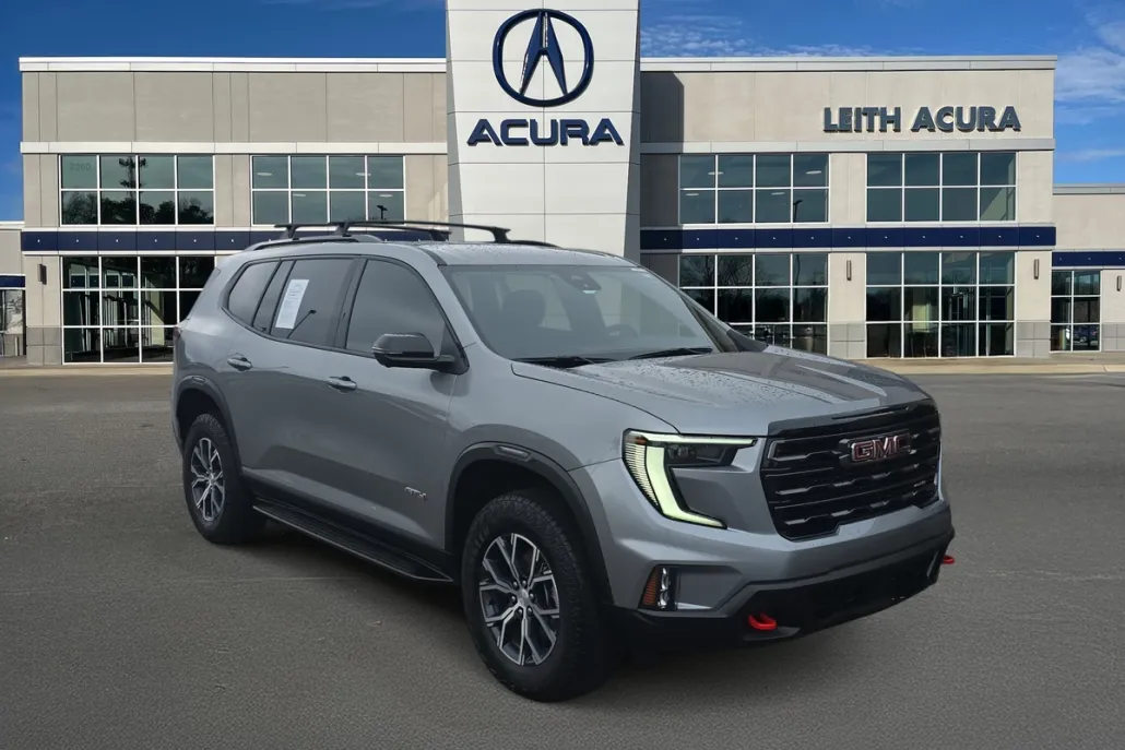 2024 Gmc Acadia AT4 photo 1