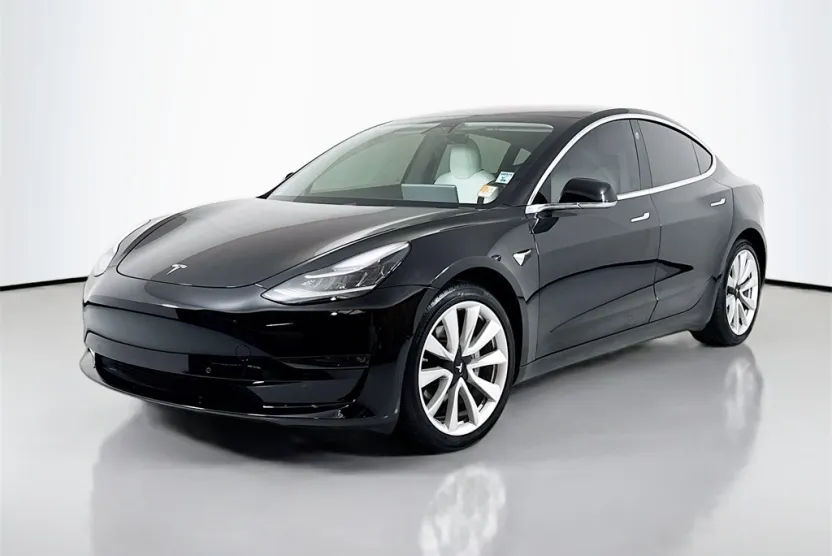 2018 Tesla Model 3 Mid Range photo 1