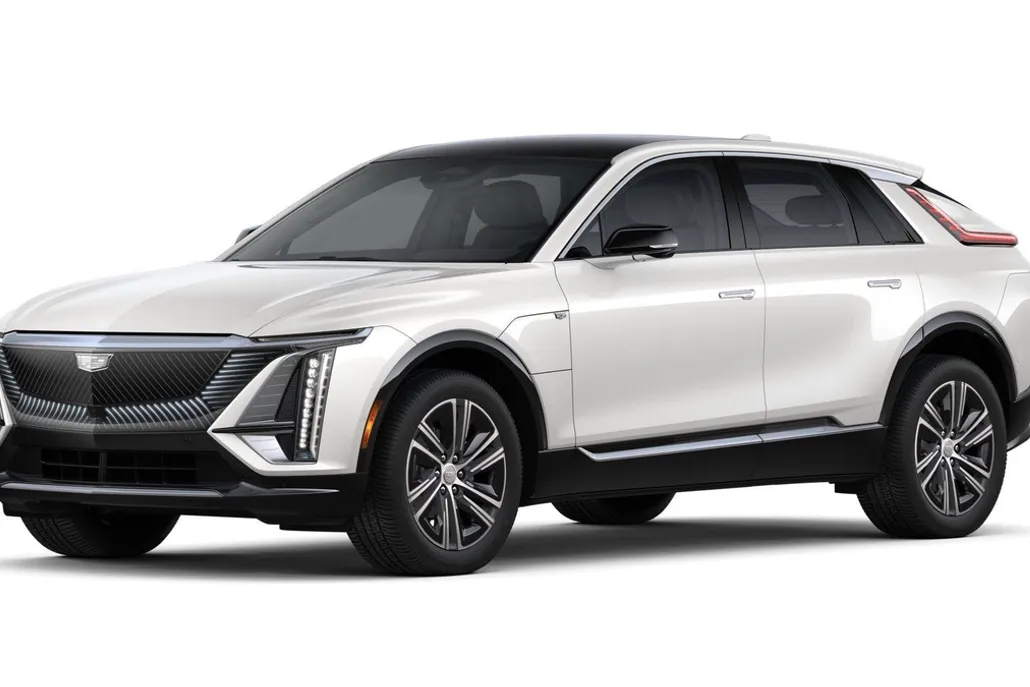2025 Cadillac Lyriq Luxury photo 1