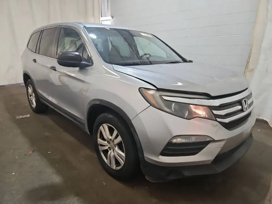 2018 Honda Pilot LX photo 1