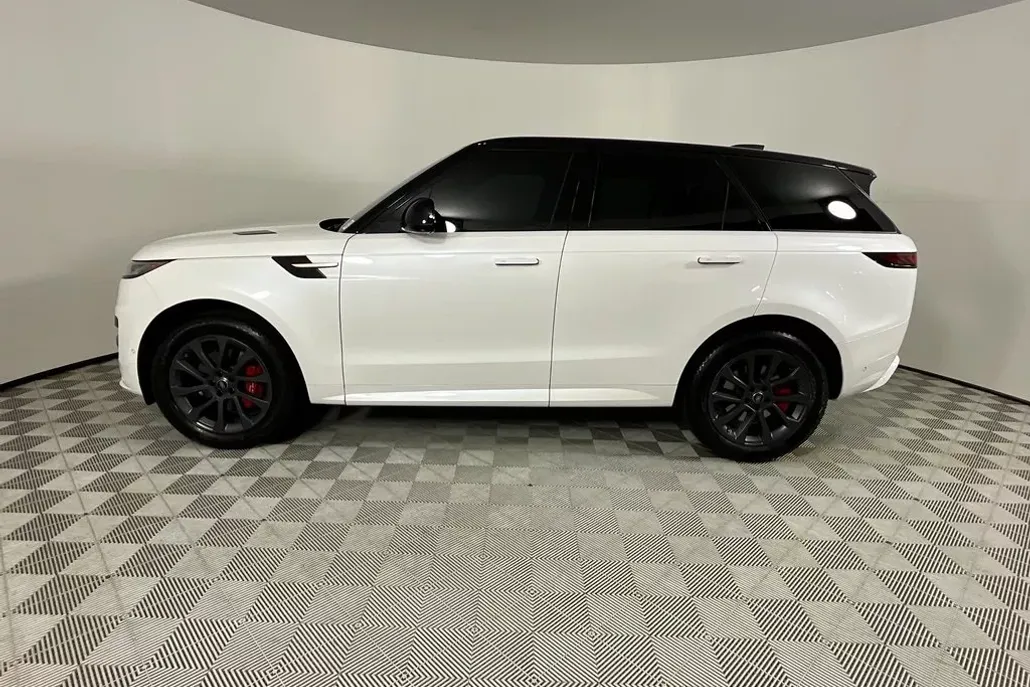 2024 Land Rover Range Rover Sport P400 Dynamic SE photo 1
