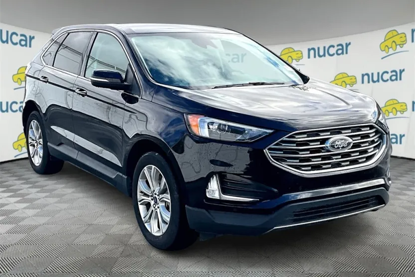 2022 Ford Edge Titanium photo 1