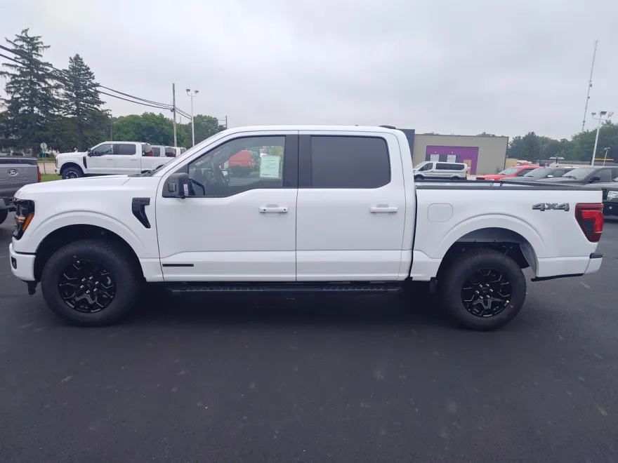 2025 Ford F-150 XLT photo 1