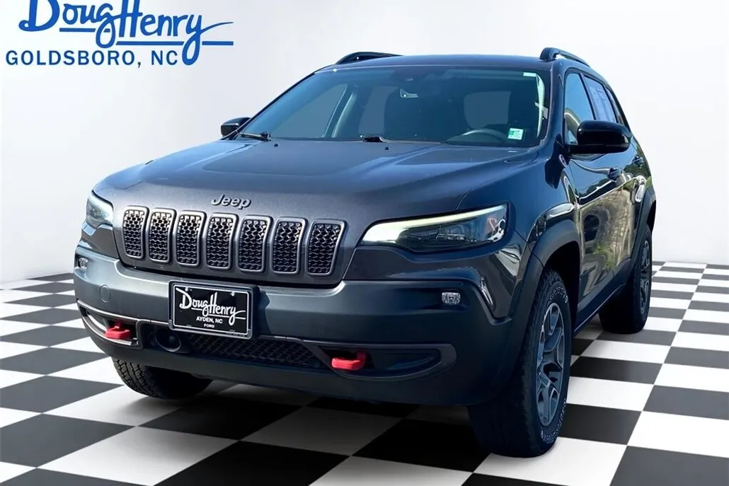2022 Jeep Cherokee Trailhawk photo 1