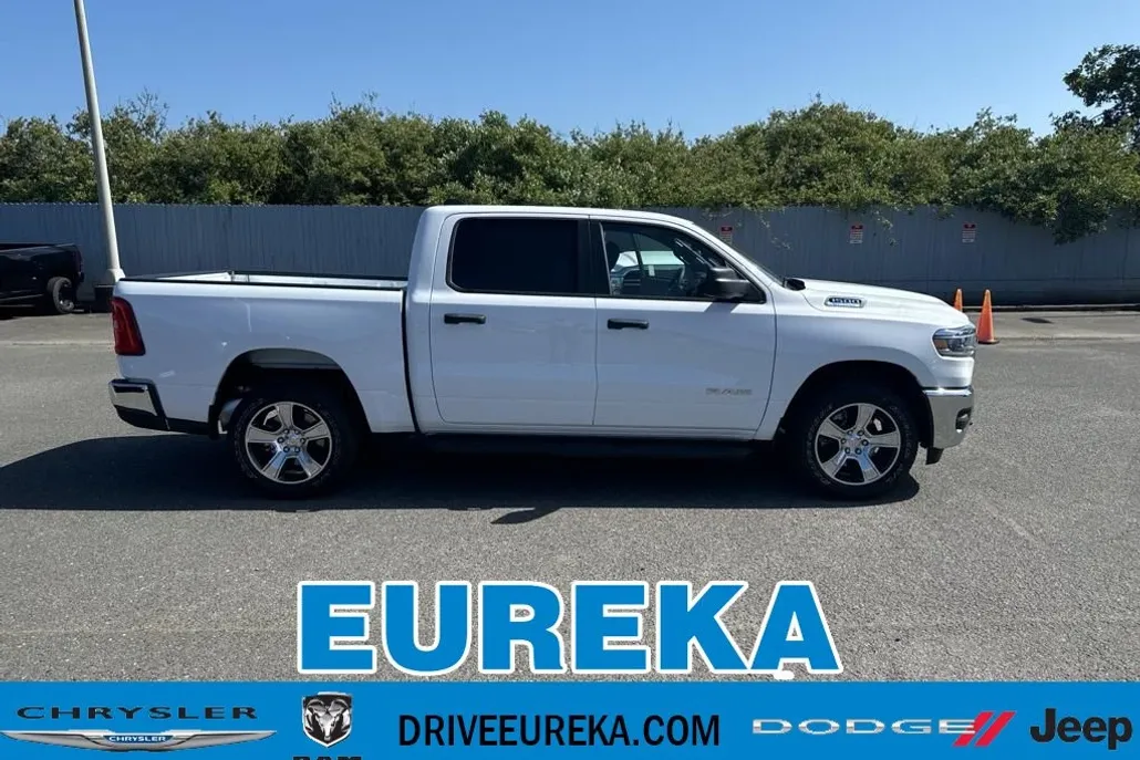2025 Ram 1500 Tradesman photo 1