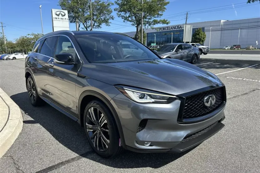 2022 Infiniti QX50 Luxe photo 1