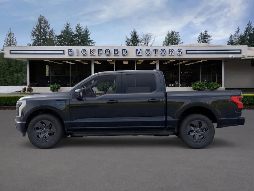 2025 Ford F-150 Lightning Lariat photo 1