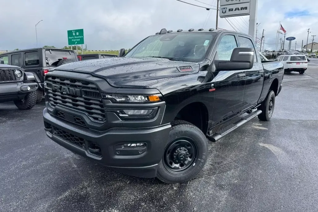 2025 Ram 2500 Tradesman photo 1