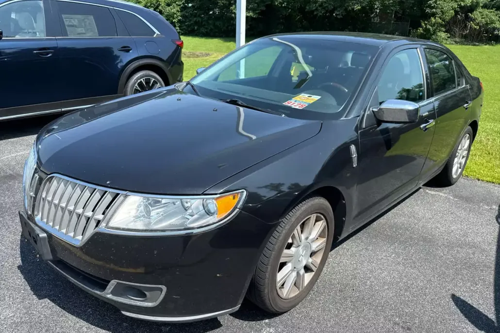 2012 Lincoln MKZ Base photo 1