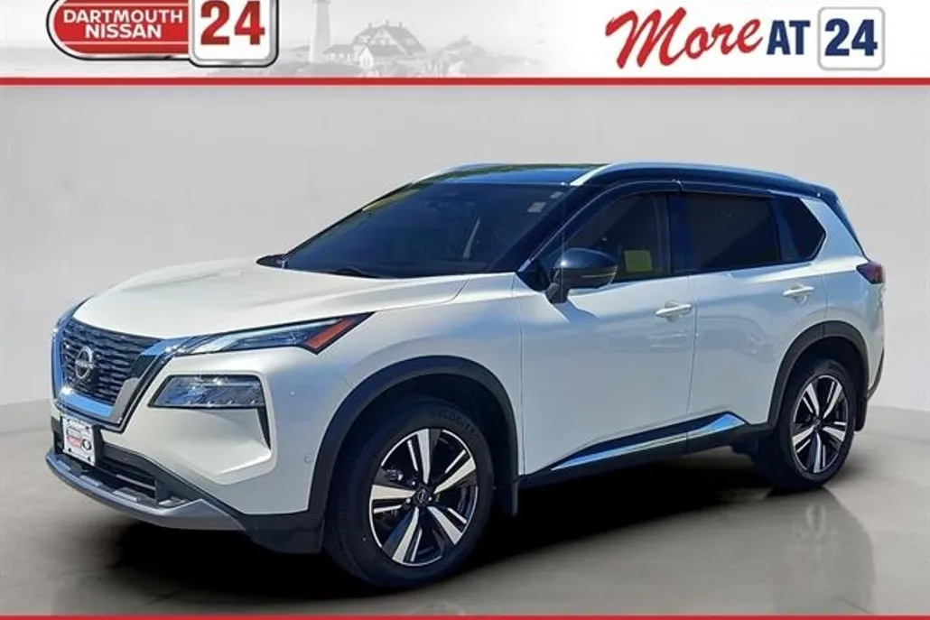 2023 Nissan Rogue SL photo 1
