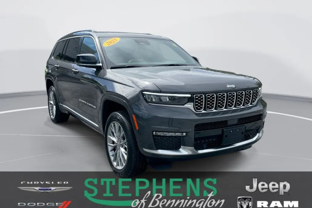 2025 Jeep Grand Cherokee L Summit photo 1