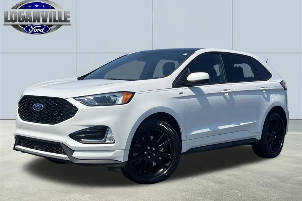 2021 Ford Edge ST photo 1