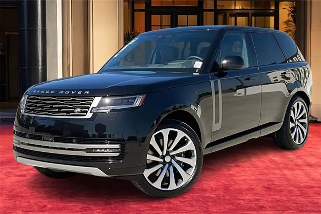 2025 Land Rover Range Rover SE photo 1