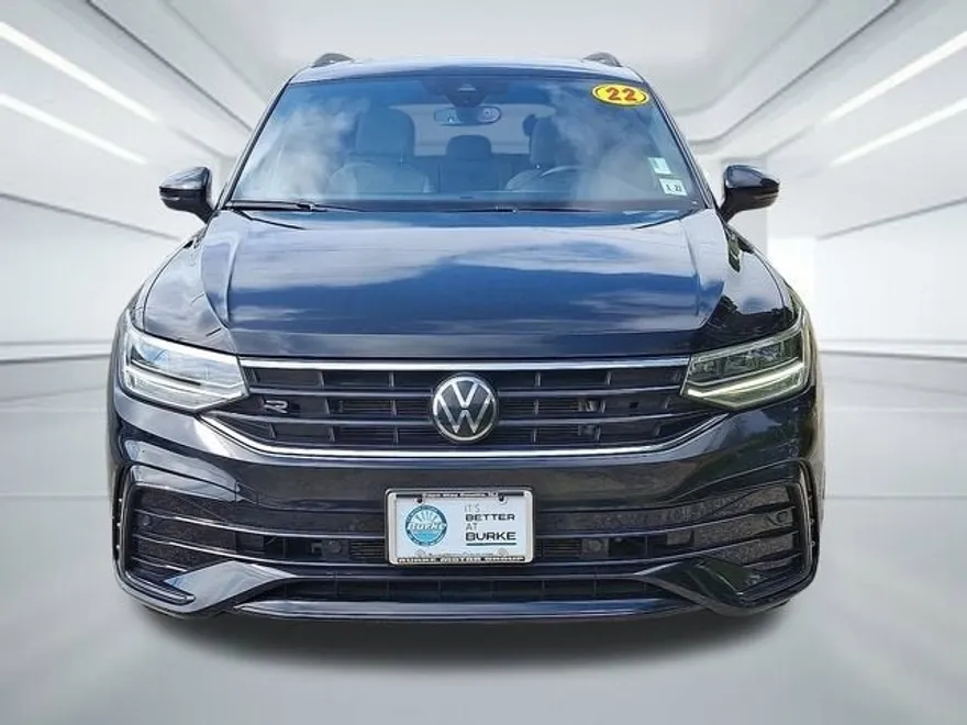 2022 Volkswagen Tiguan SE R-Line Black photo 1