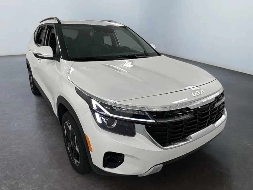 2026 Kia Seltos EX photo 1