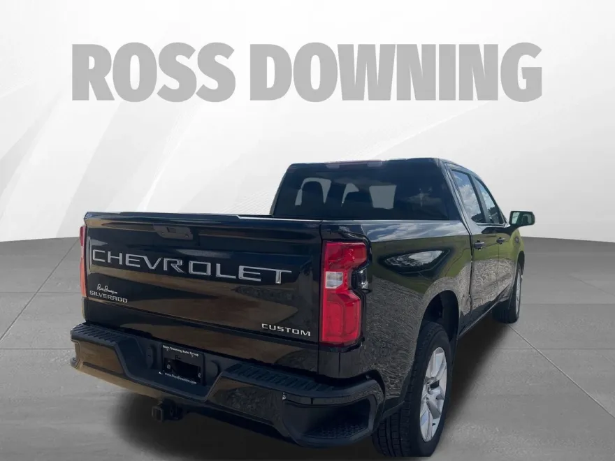 2022 Chevrolet Silverado 1500 Custom photo 1