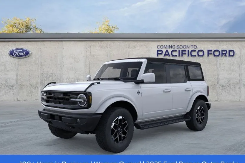 2025 Ford Bronco Outer Banks photo 1