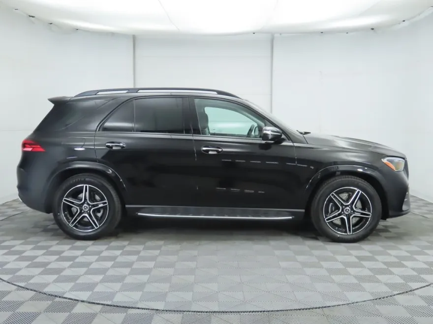 2026 Mercedes Benz GLE 450 4MATIC photo 1