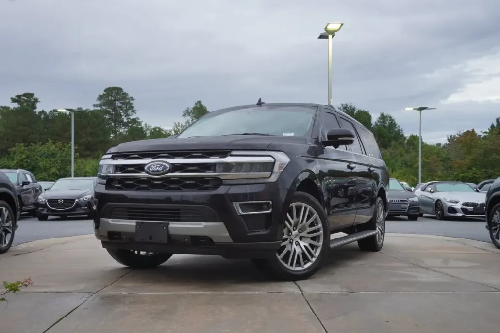 2022 Ford Expedition MAX Limited photo 1