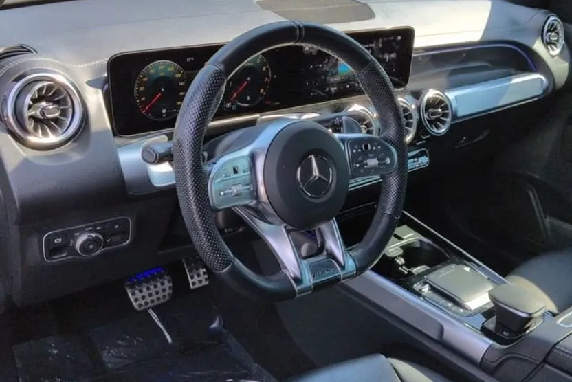 2022 Mercedes Benz GLB AMG 35 4MATIC photo 1