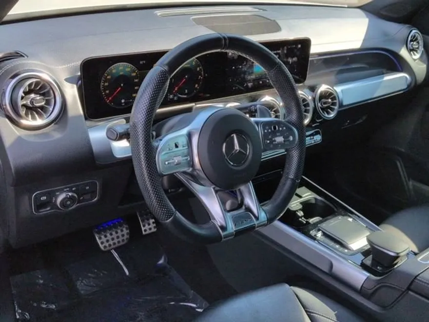 2022 Mercedes Benz GLB AMG 35 4MATIC photo 1