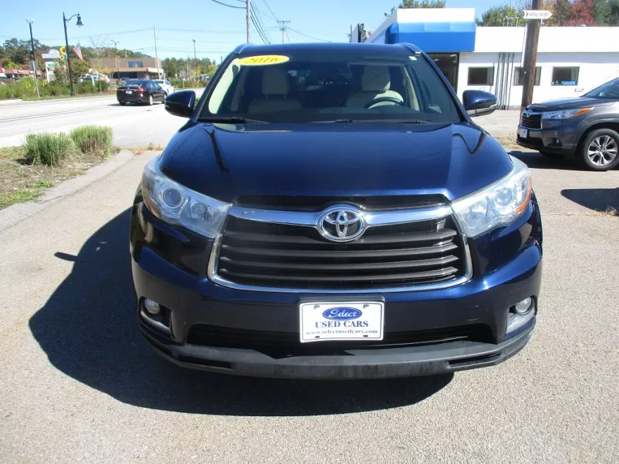 2016 Toyota Highlander Limited photo 1