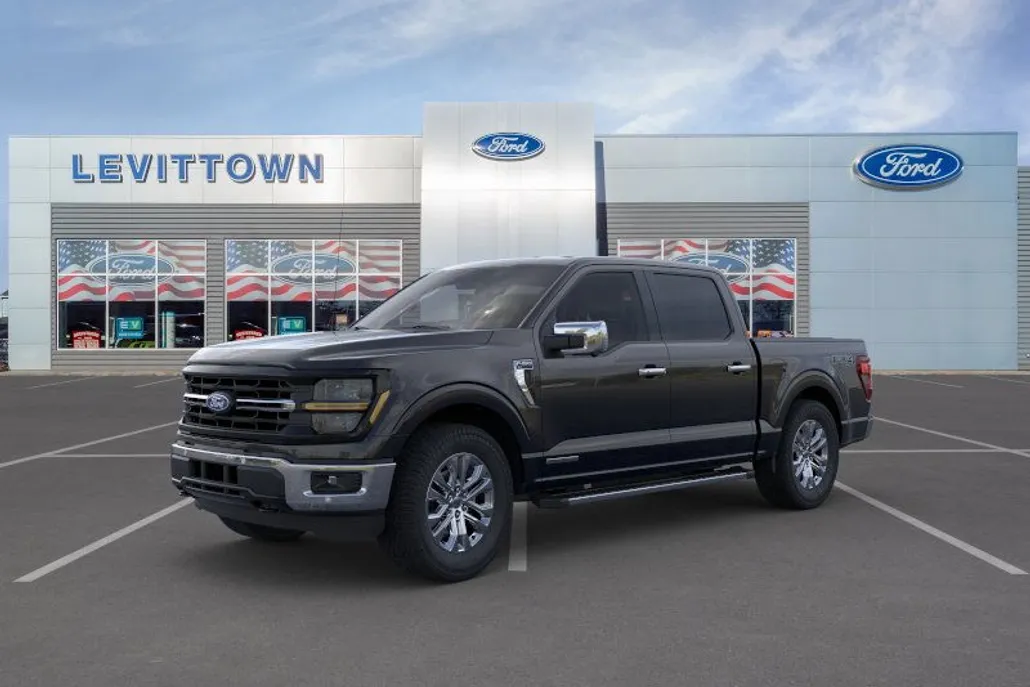 2025 Ford F-150 XLT photo 1
